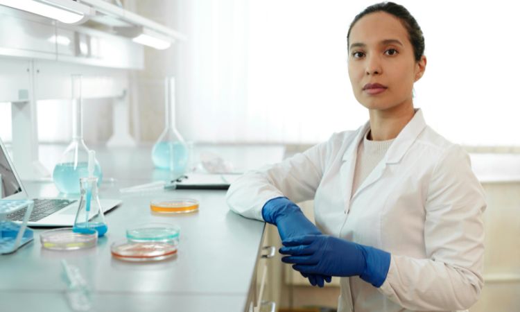 Conoce si merece la pena estudiar química